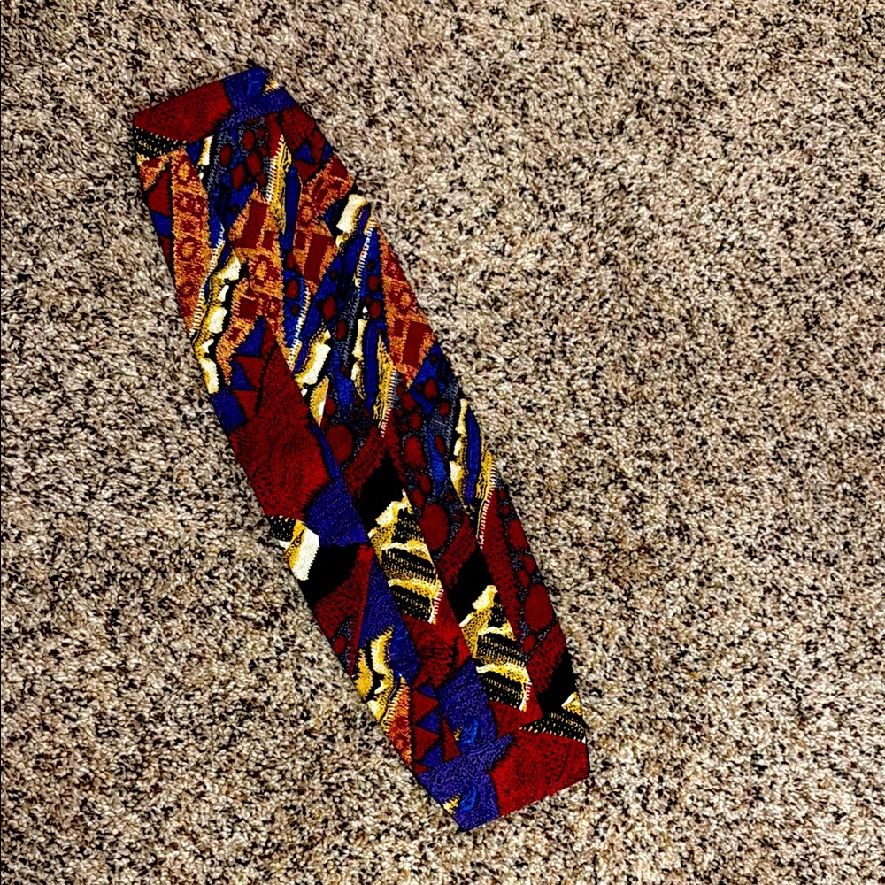 COOGI Australia Vintage COOGI 100% silk Cummerbund